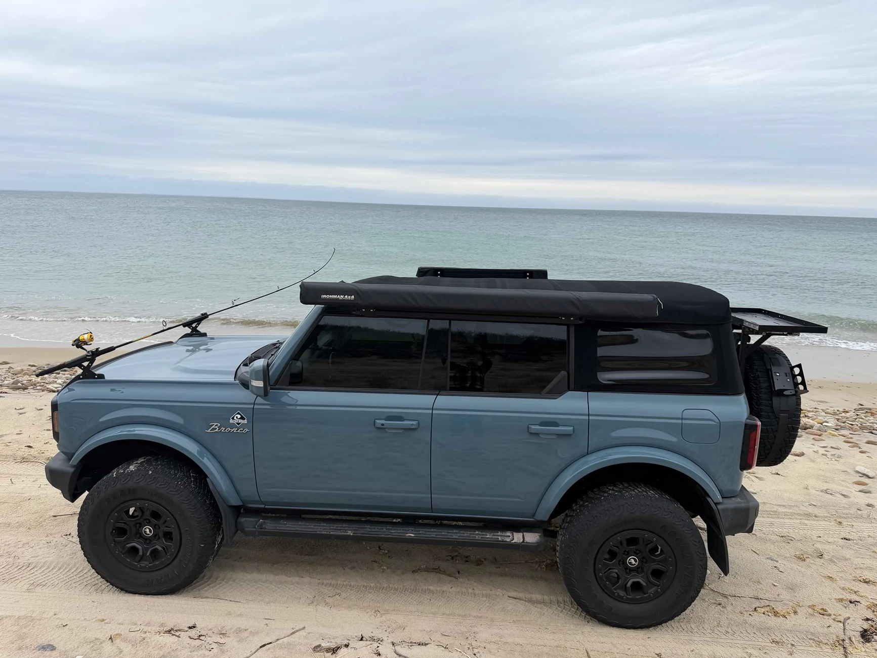 Ford Bronco Outer Banks switching from 18" to 17" rims and tires IMG_8420