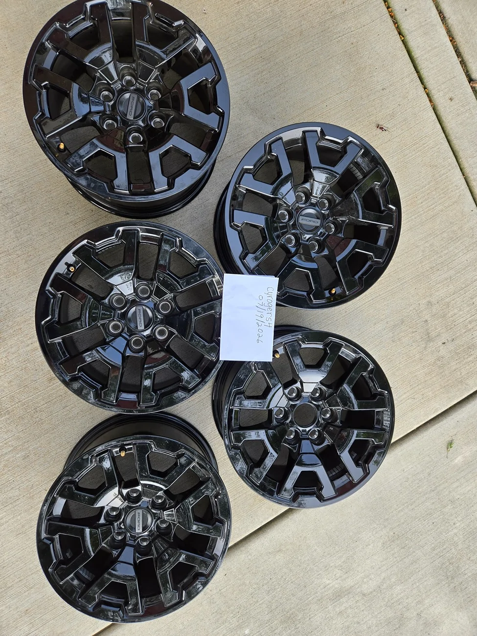 Ford Bronco Take-Off Bronco Raptor Wheels 20260719_090053