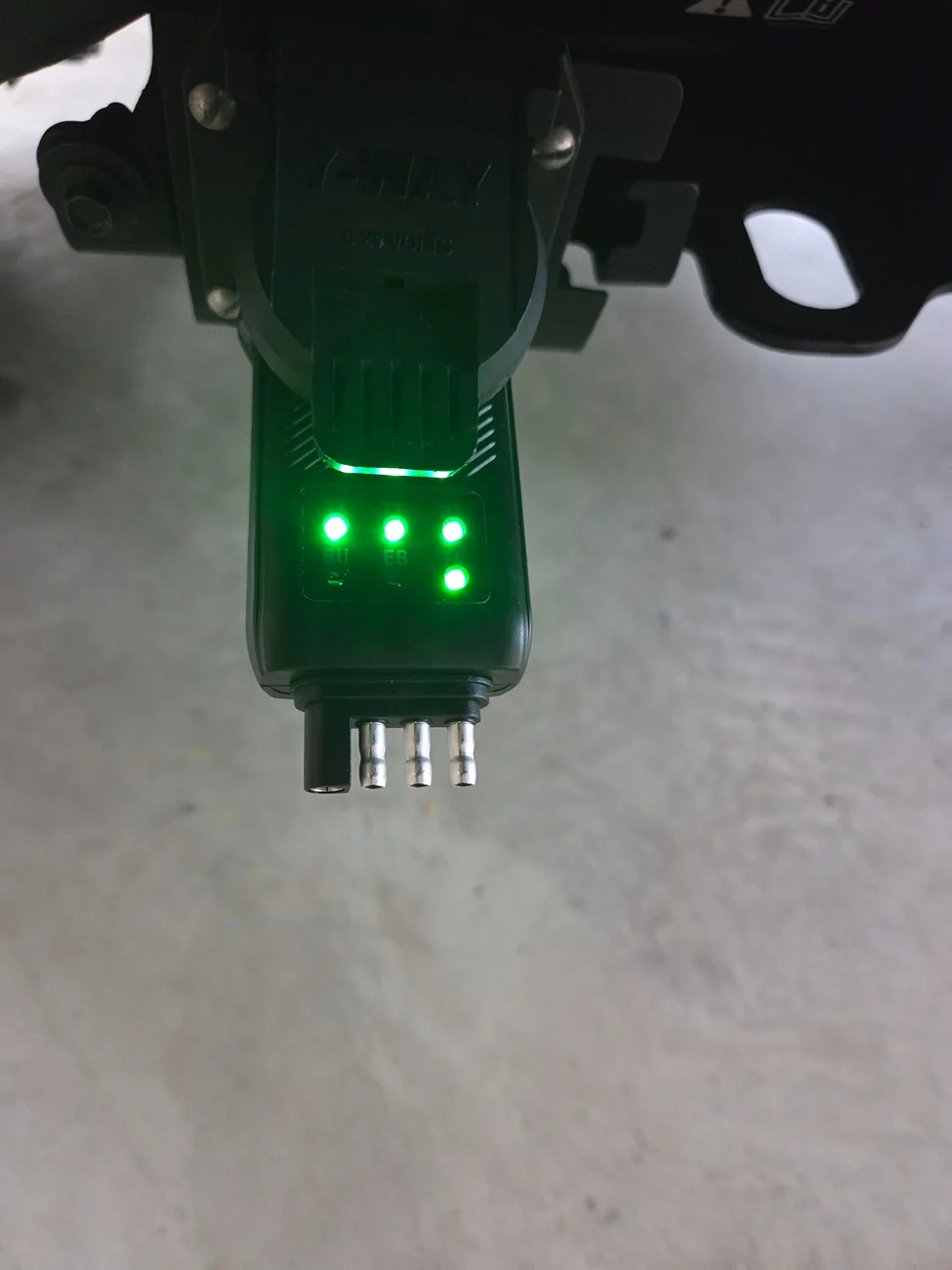 Ford Bronco 7 Pin Trailer Connector - 4 Pins are Hot 7 Pin Test