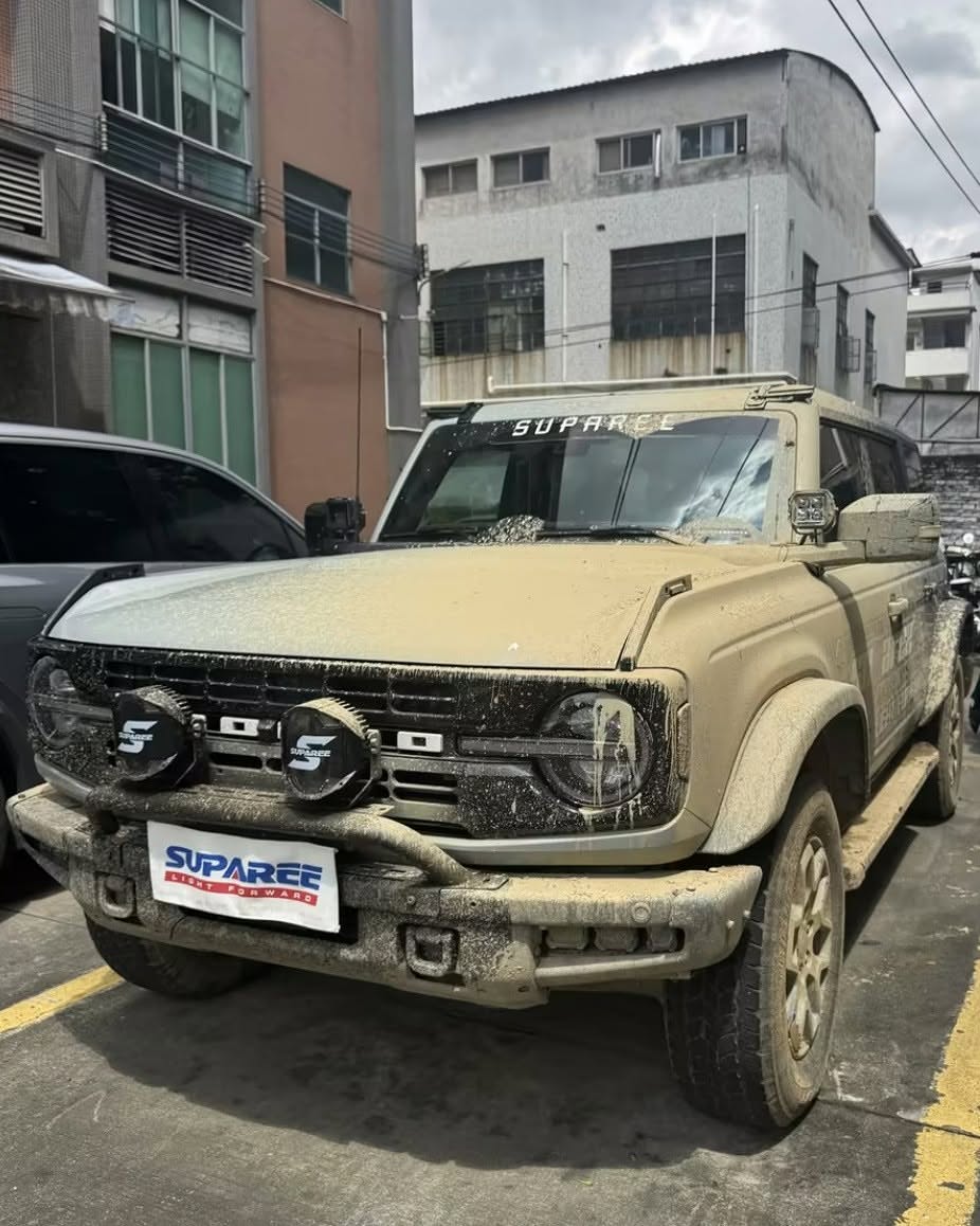 Ford Bronco When Your Bronco Gets a New Mud Wrap... Proof Of A Good Weekend....#supareeofficialus #supareehyper5 #overlanding #4x4 #offroad