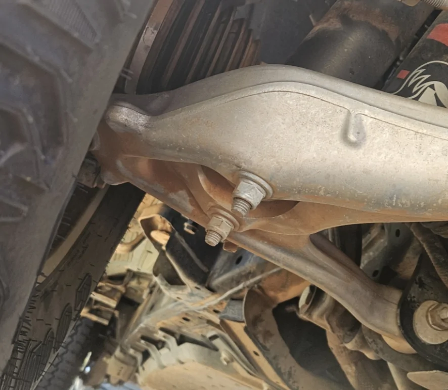 Ford Bronco Bottle Jack Lifting Points? 1784908354606-qk
