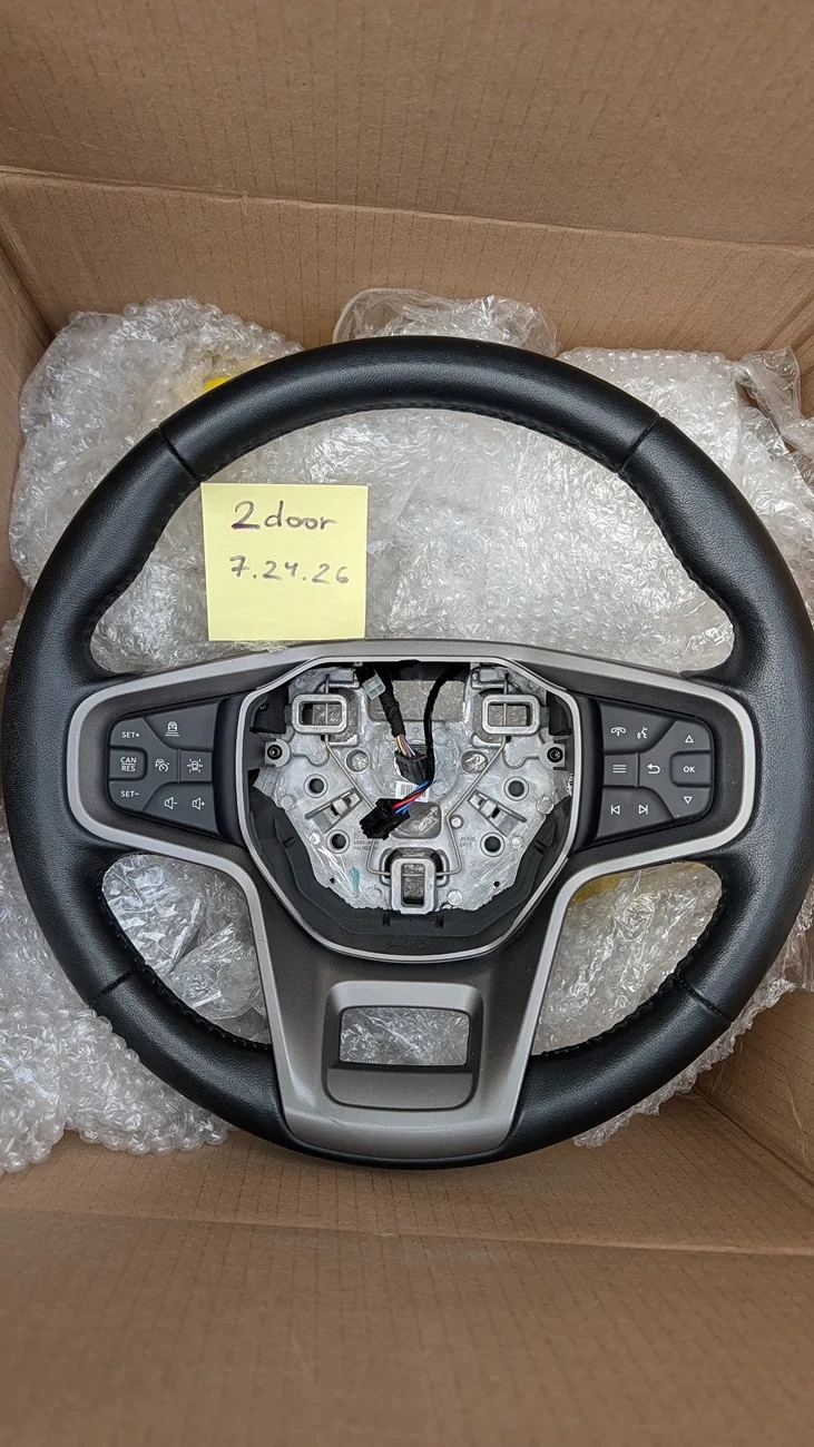 Ford Bronco Bronco Lux Package Steering Wheel (w/Adaptive Cruise and Heating) PXL_20260724_145656591