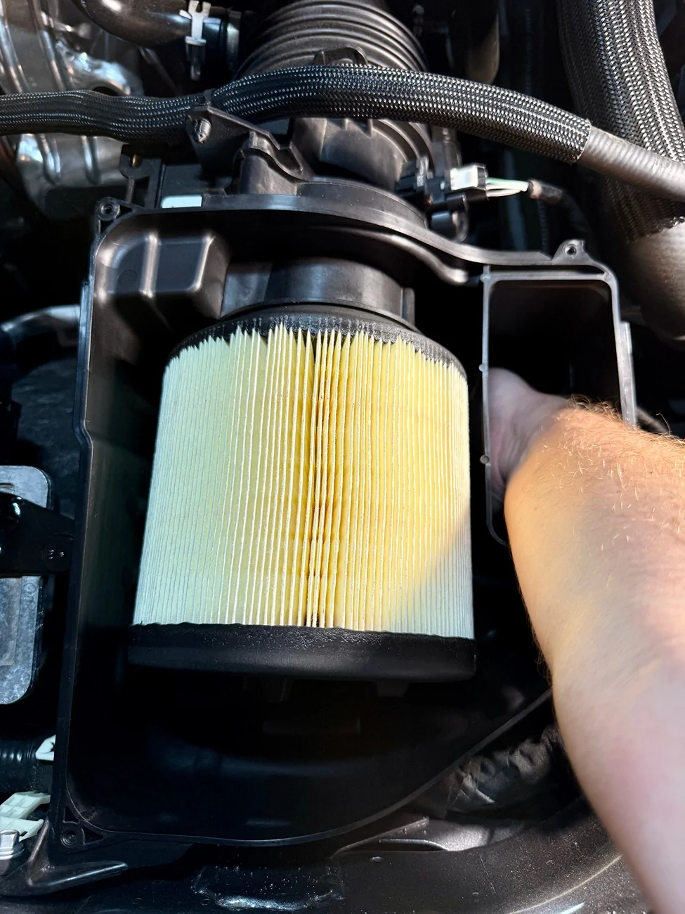 Ford Bronco 2025 Bronco 2.3L Air Filter Change DIY Write-Up (cabin air filter + engine air filter) IMG_3325