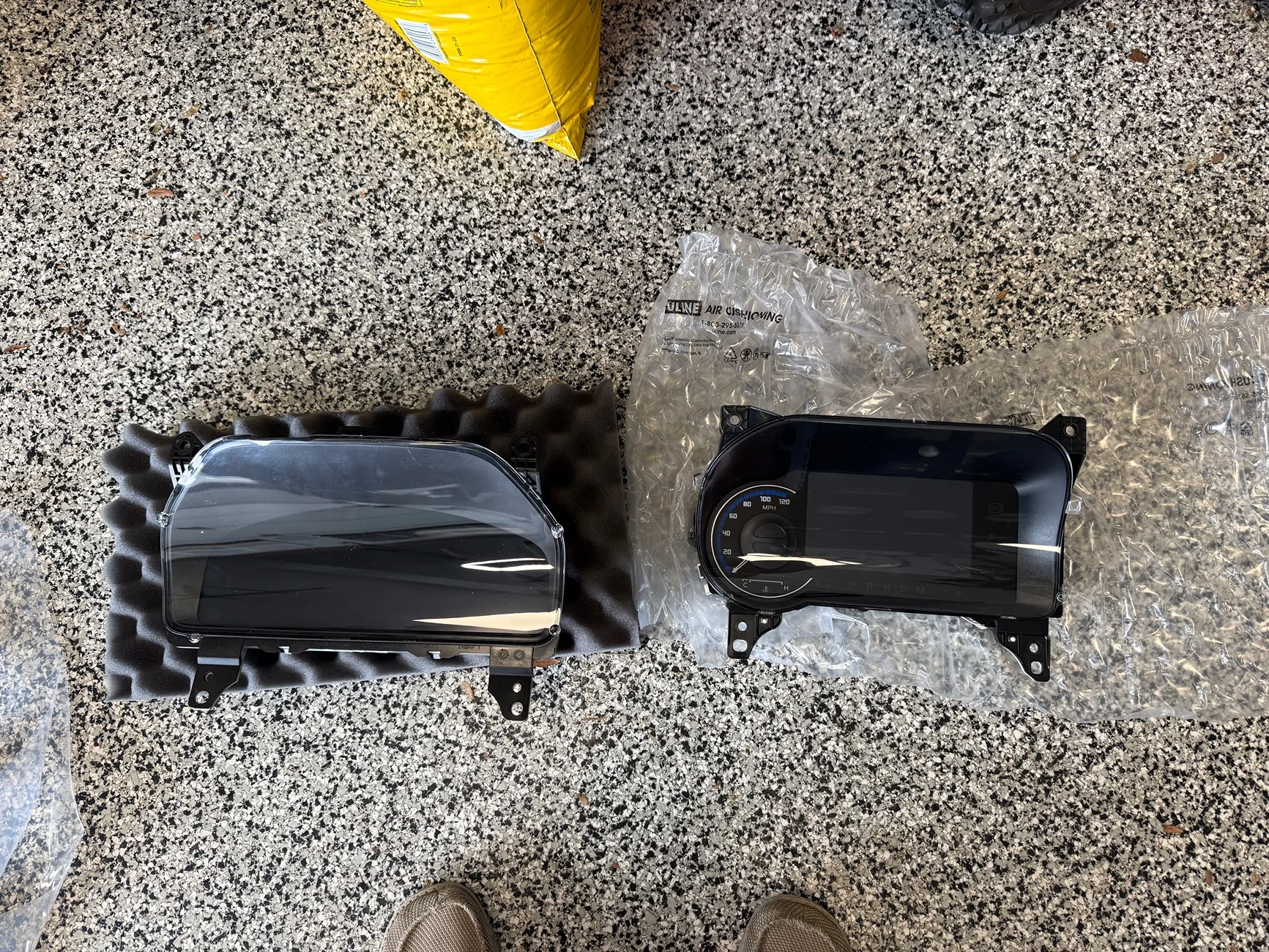Ford Bronco Installed infotainment 12” cluster on 2023 badlands sas IMG_3452