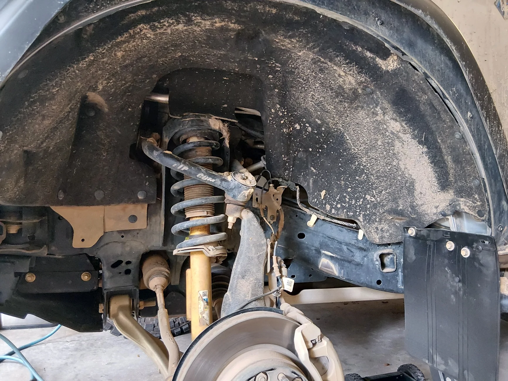 Ford Bronco Help - FP coils contacting front shock buckets 20260722_142350