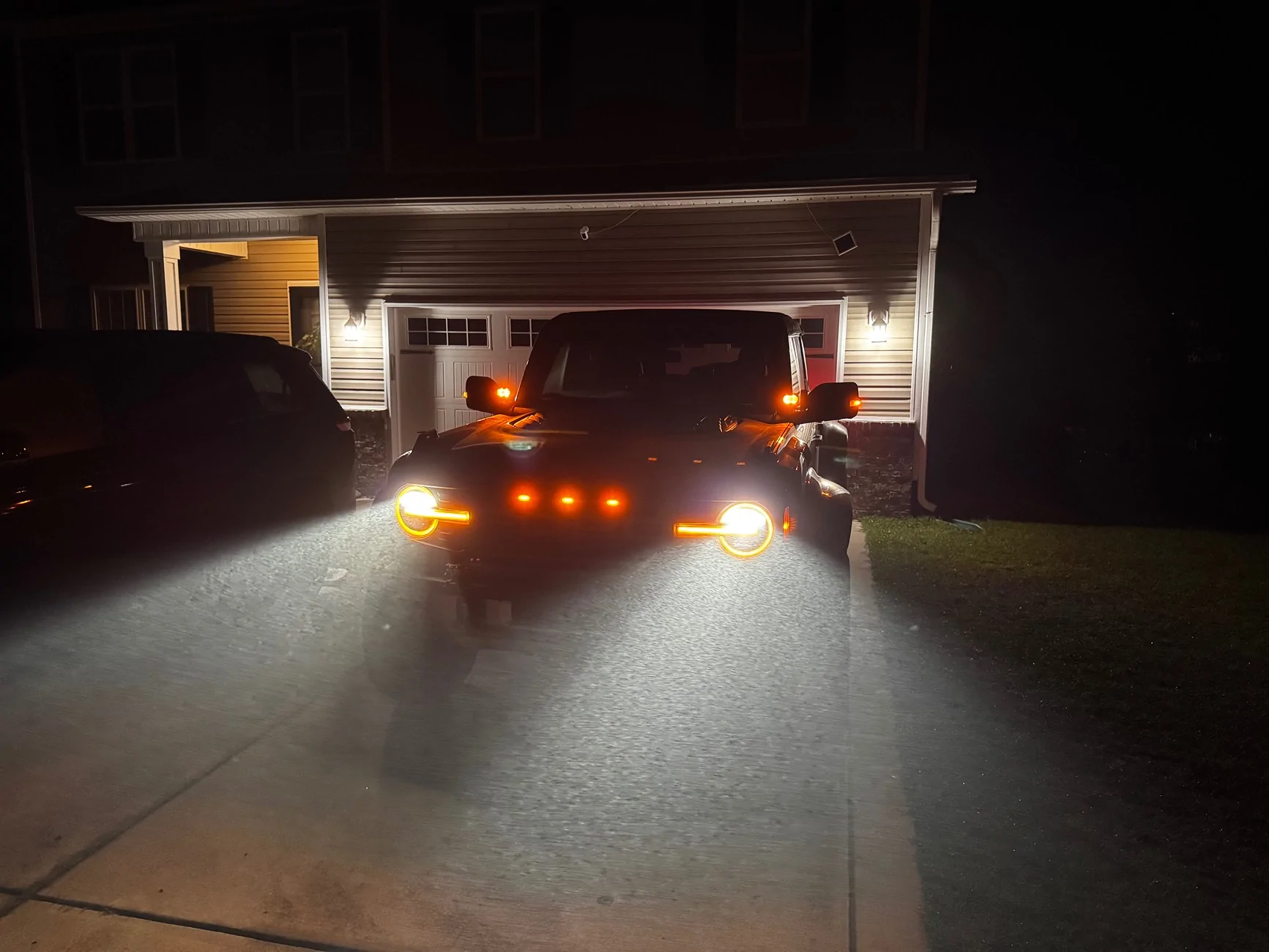Ford Bronco Suparee Recon 2 light (spot and flood lights) install and review IMG_1794