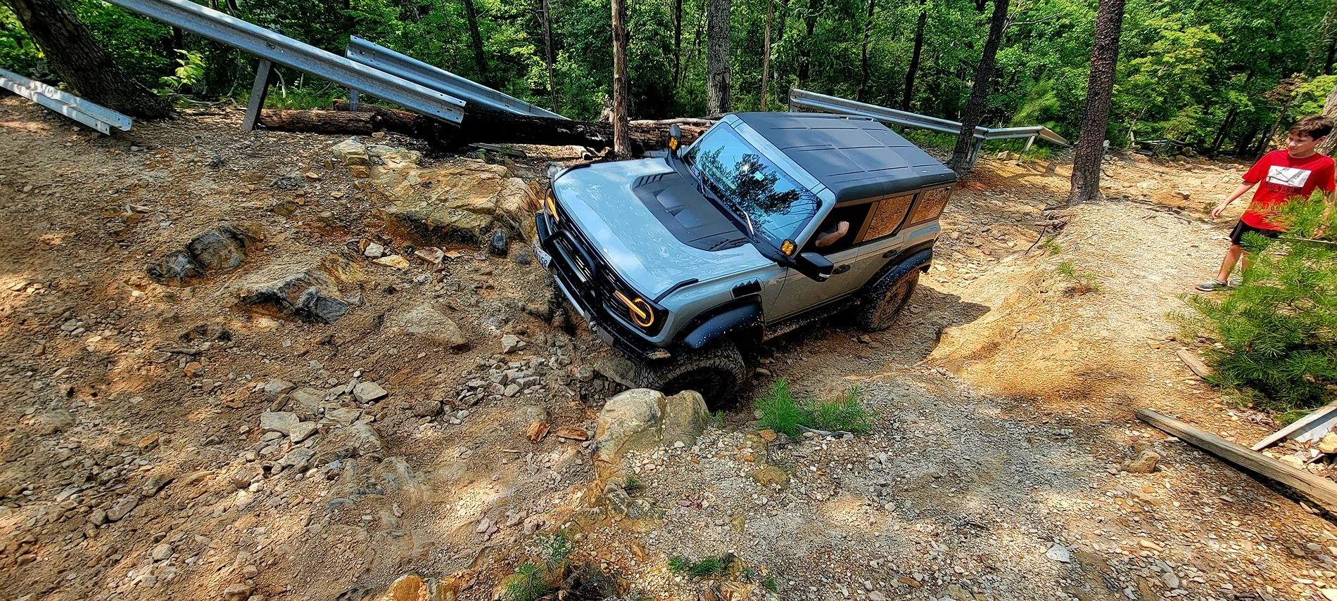 Ford Bronco What Did You Do To Your Bronco Raptor Today? 🔧 🧰 🪛 20260727_120106