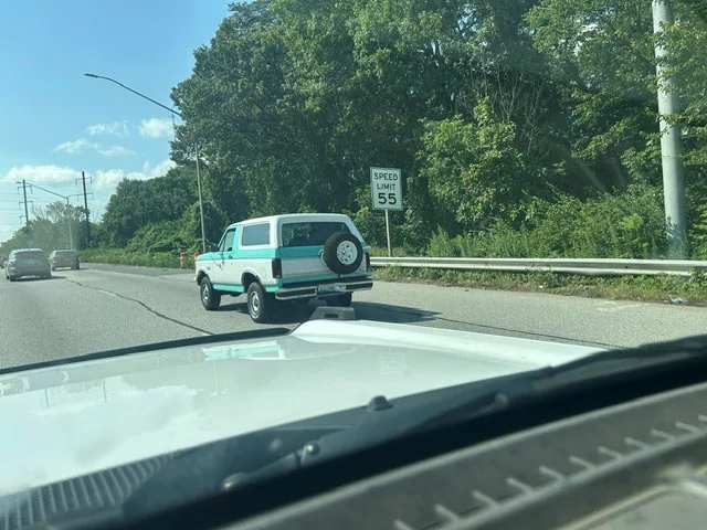 Ford Bronco Pics of your 2dr next to other cool 2drs b1
