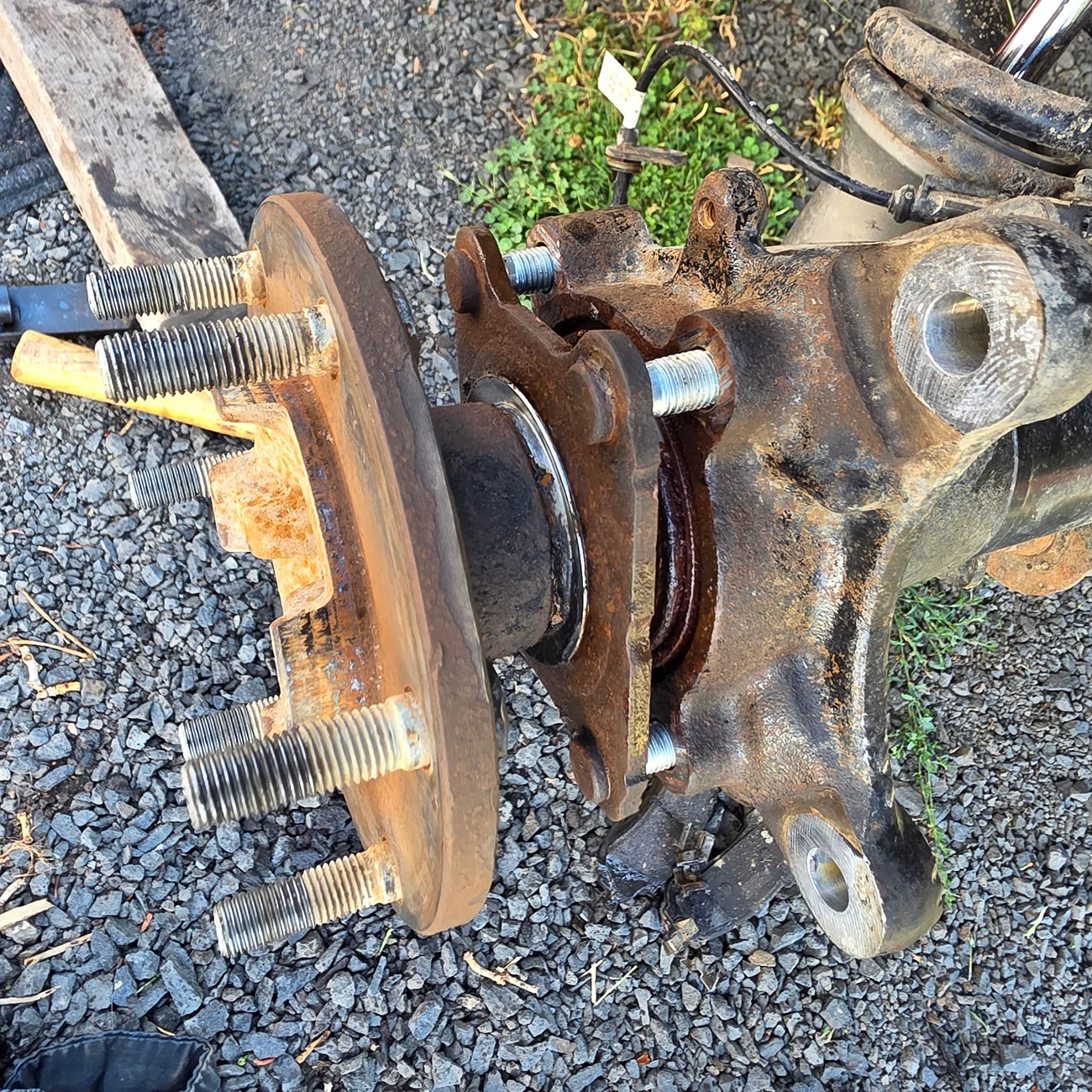 Ford Bronco Rear Axle seal and Axle removal 20260729_142740