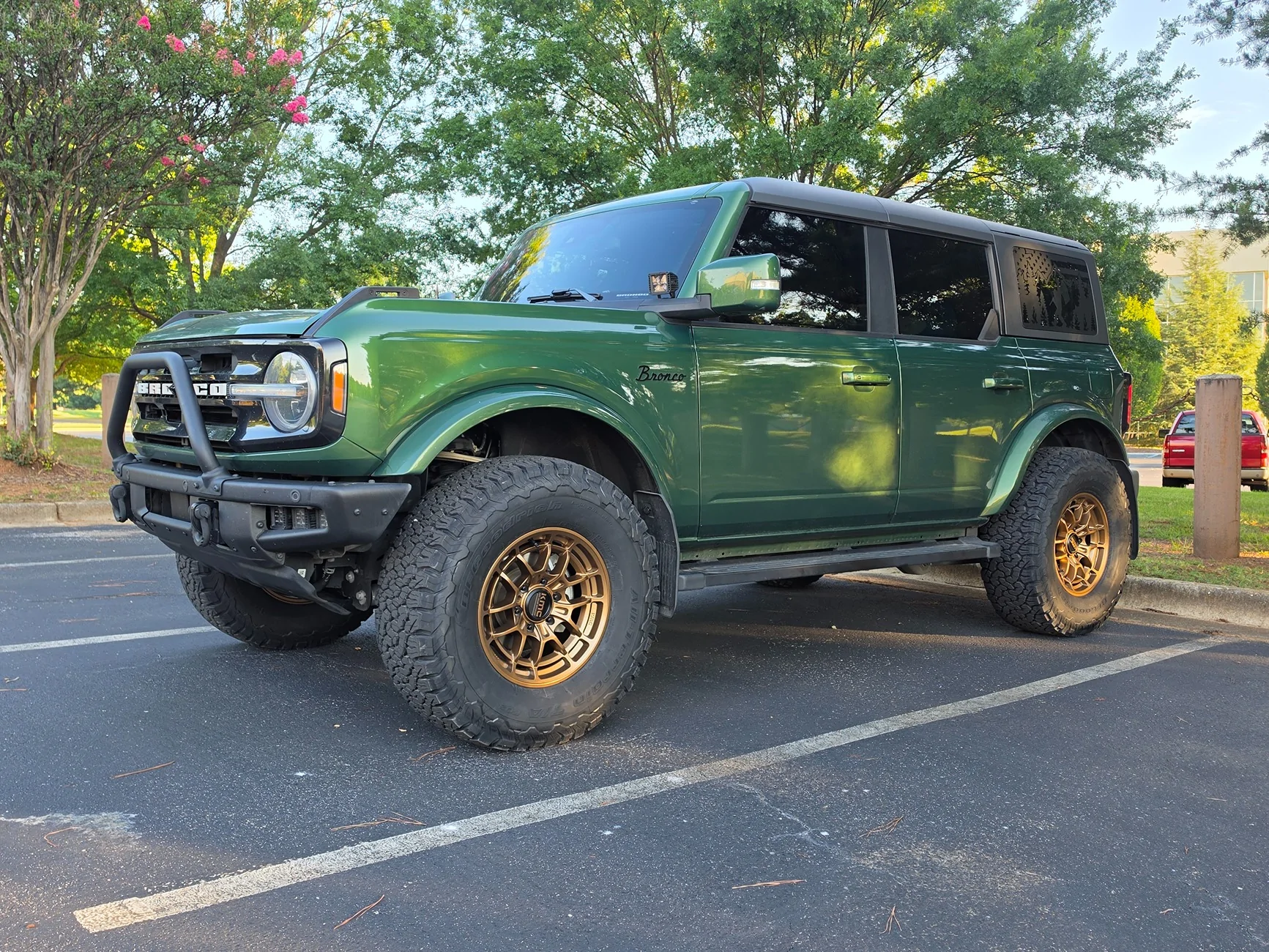Ford Bronco Show off your BRONZE wheels! 1581