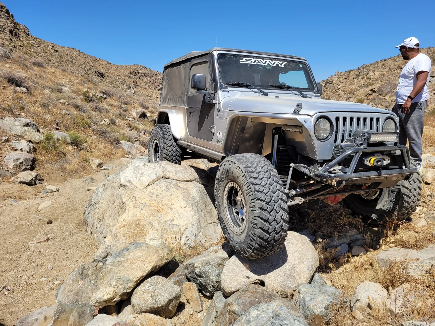 Ford Bronco NOW AVAILABLE: BOSS "Walker Link" Sway Bar Shock System - Great alternative to disconnects! MouseTra
