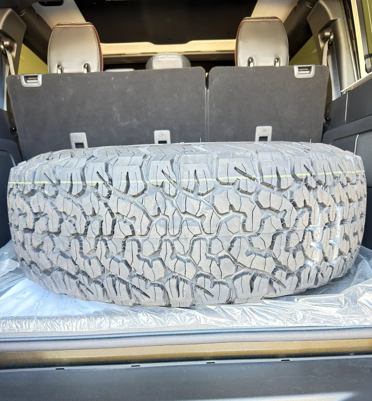 Ford Bronco FOR SALE: New OEM 2025 Bronco Raptor 17" Forged Wheel + 37" BFG KO2 — $1,095 OBO Screenshot 2026-08-01 at 15.36.17