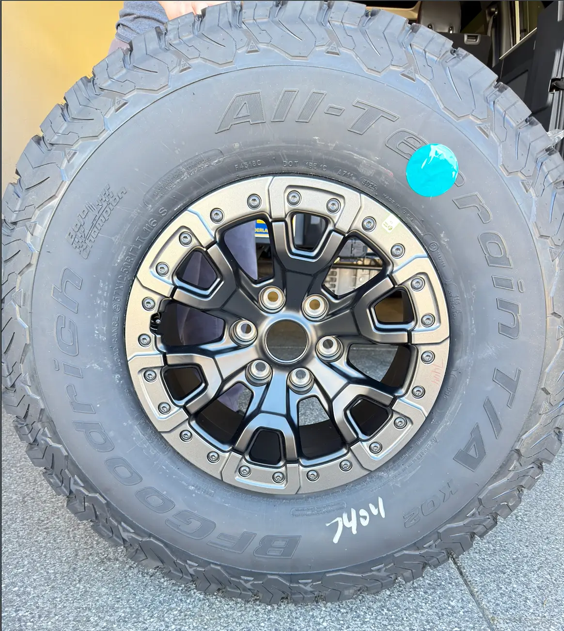 Ford Bronco FOR SALE: New OEM 2025 Bronco Raptor 17" Forged Wheel + 37" BFG KO2 — $1,095 OBO Screenshot 2026-08-01 at 15.35.23