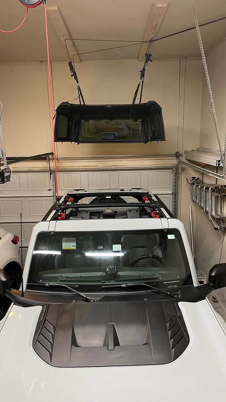 Ford Bronco Simple hard top removal question…… IMG_7390