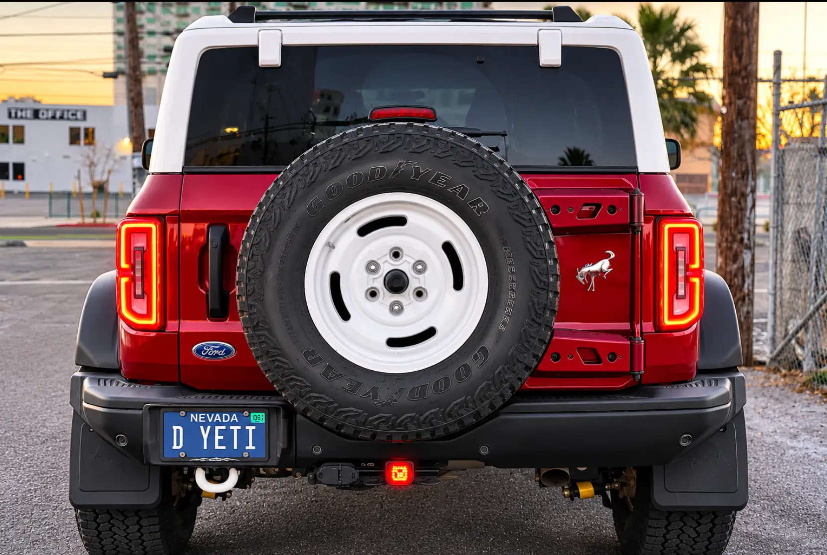 Ford Bronco Body-colored tailgate reinforcement: Anyone? Screenshot 2026-08-02 at 18.10.39