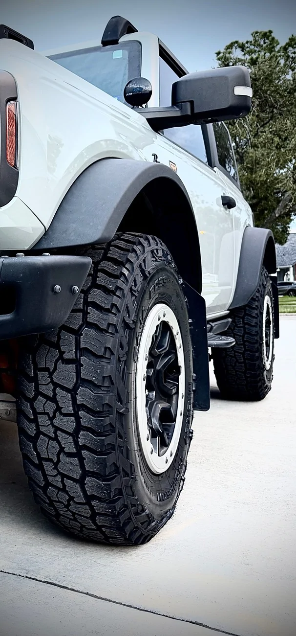 Ford Bronco MT Baja Boss AT 255/85 R17 - MT recommends 52-55 psi IMG_0176