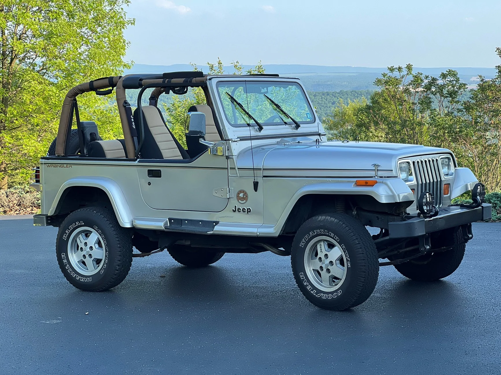 Ford Bronco Thoughts about my Bronco from a Jeep guy! YJ1