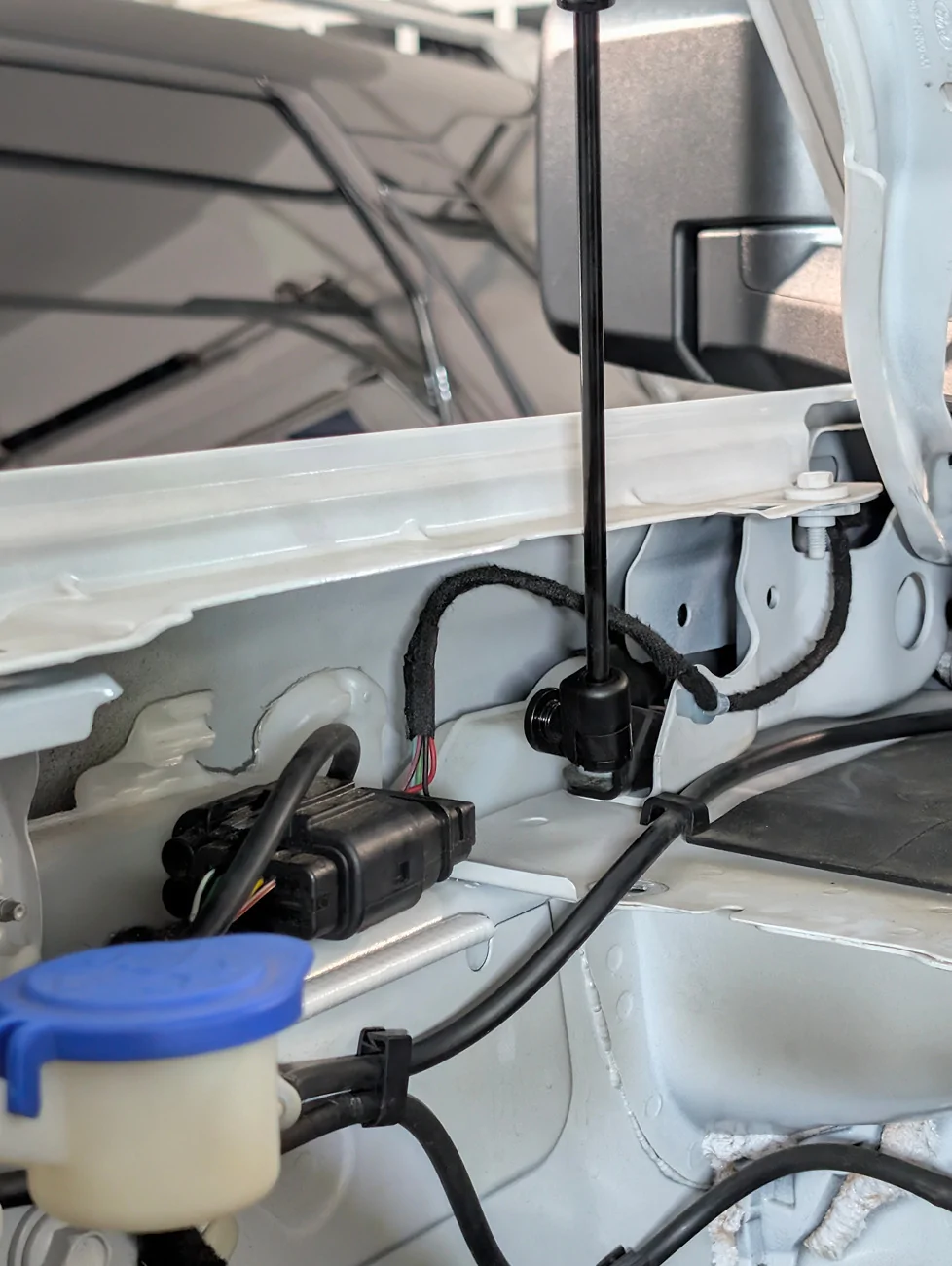 Ford Bronco Recall 26S55: 2021-2026 Bronco - Engine Compartment Wiring Harness Repair [July 23, 2026] -- 590,000k units affected PXL_20260804_010518851.RAW-01
