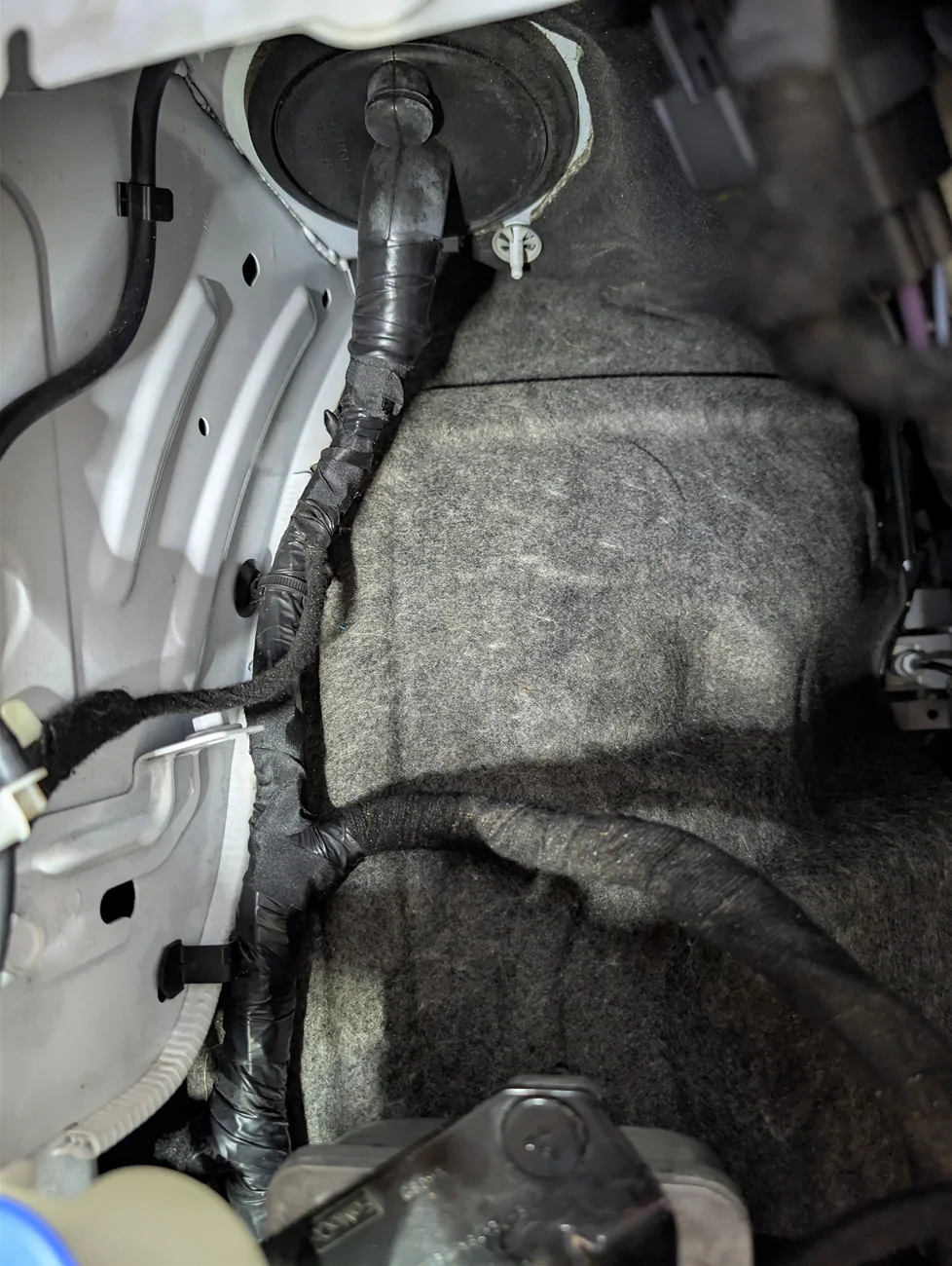 Ford Bronco Recall 26S55: 2021-2026 Bronco - Engine Compartment Wiring Harness Repair [July 23, 2026] -- 590,000k units affected PXL_20260804_005643058.RAW-01