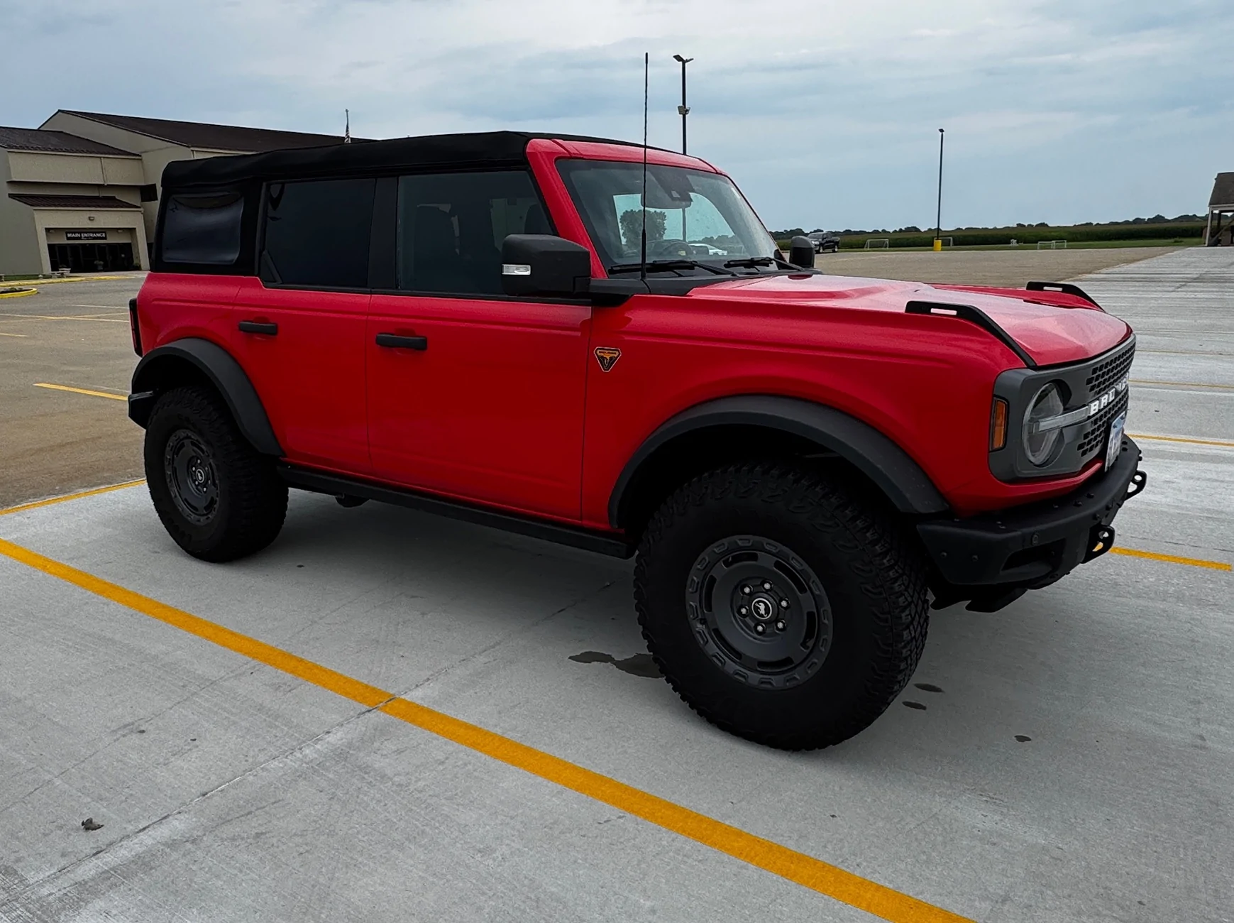 Ford Bronco FS: 2024 Bronco Badlands 4D Low Miles | 2.7L V6 | Sasquatch | 334A Lux | Race Red | Upgraded Audio | $50,000 IMG_5529