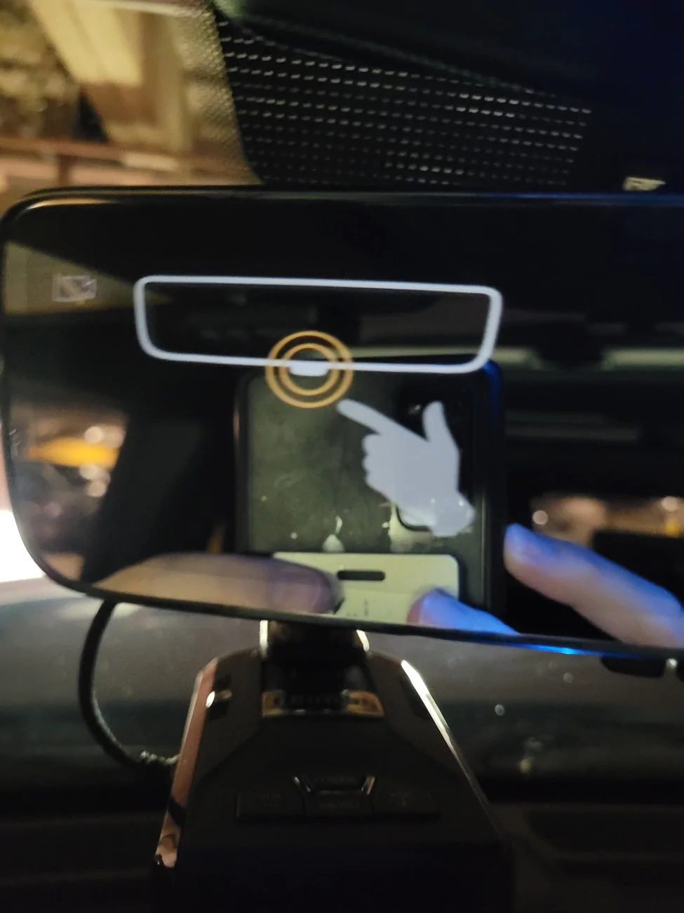 Ford Bronco 2026 Bronco - digital rearview mirror issue 20260807_111623