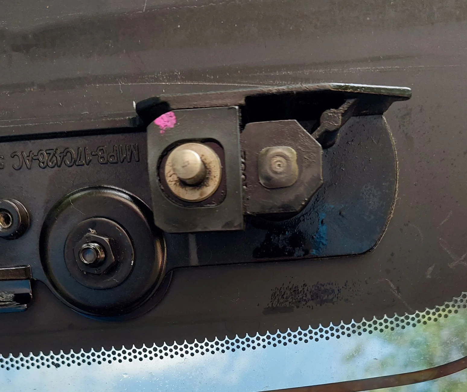 Ford Bronco Rear wiper motor source bronco2