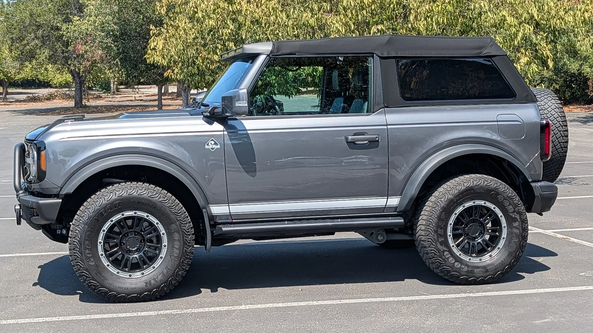 Ford Bronco 2022 Ford Bronco 2-Door Outer Banks w/Lux and Sasquatch PXL_20260808_193254302