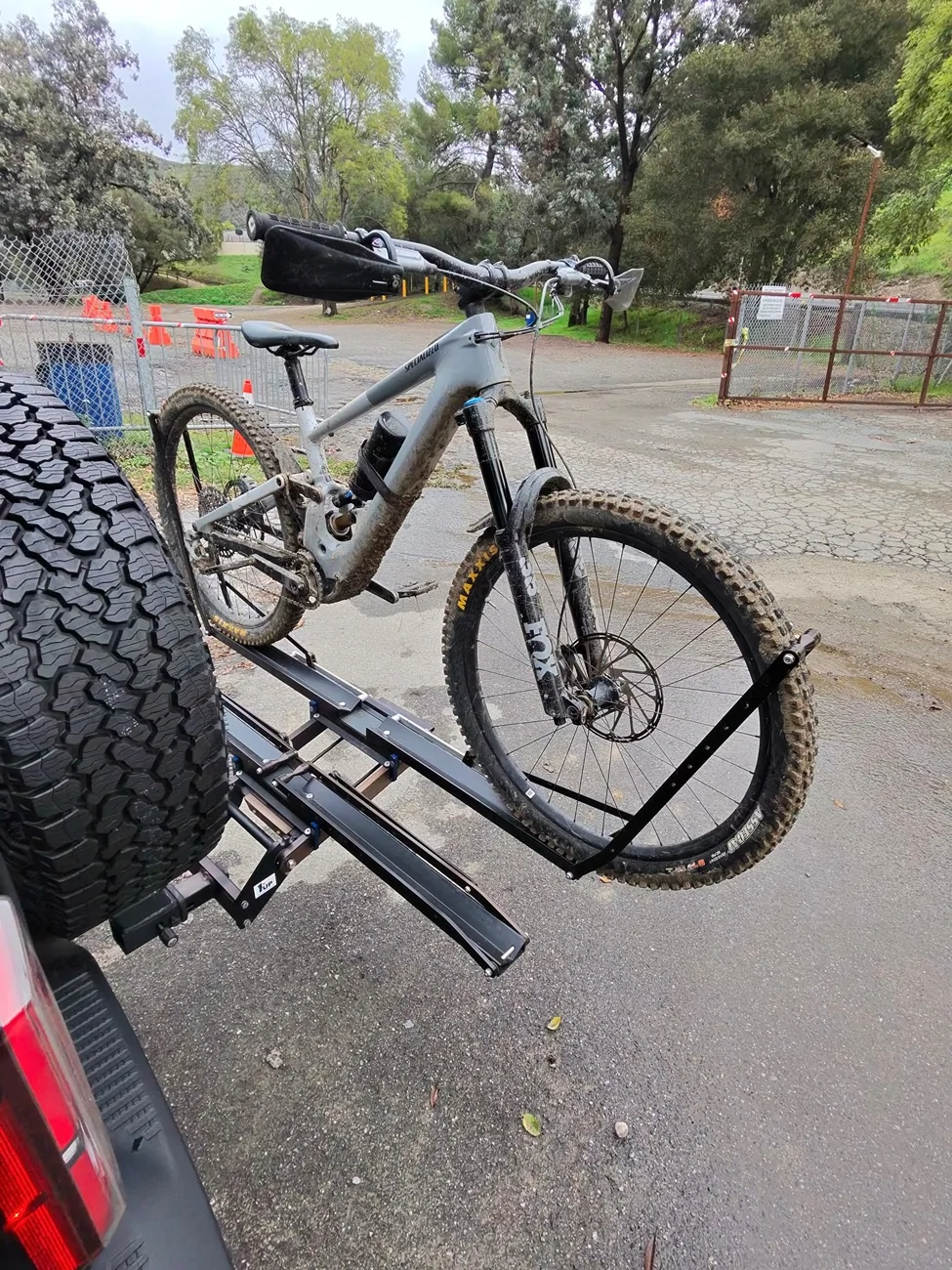 Ford Bronco Bike Rack Pics photo-606_singular_display_fullPictur