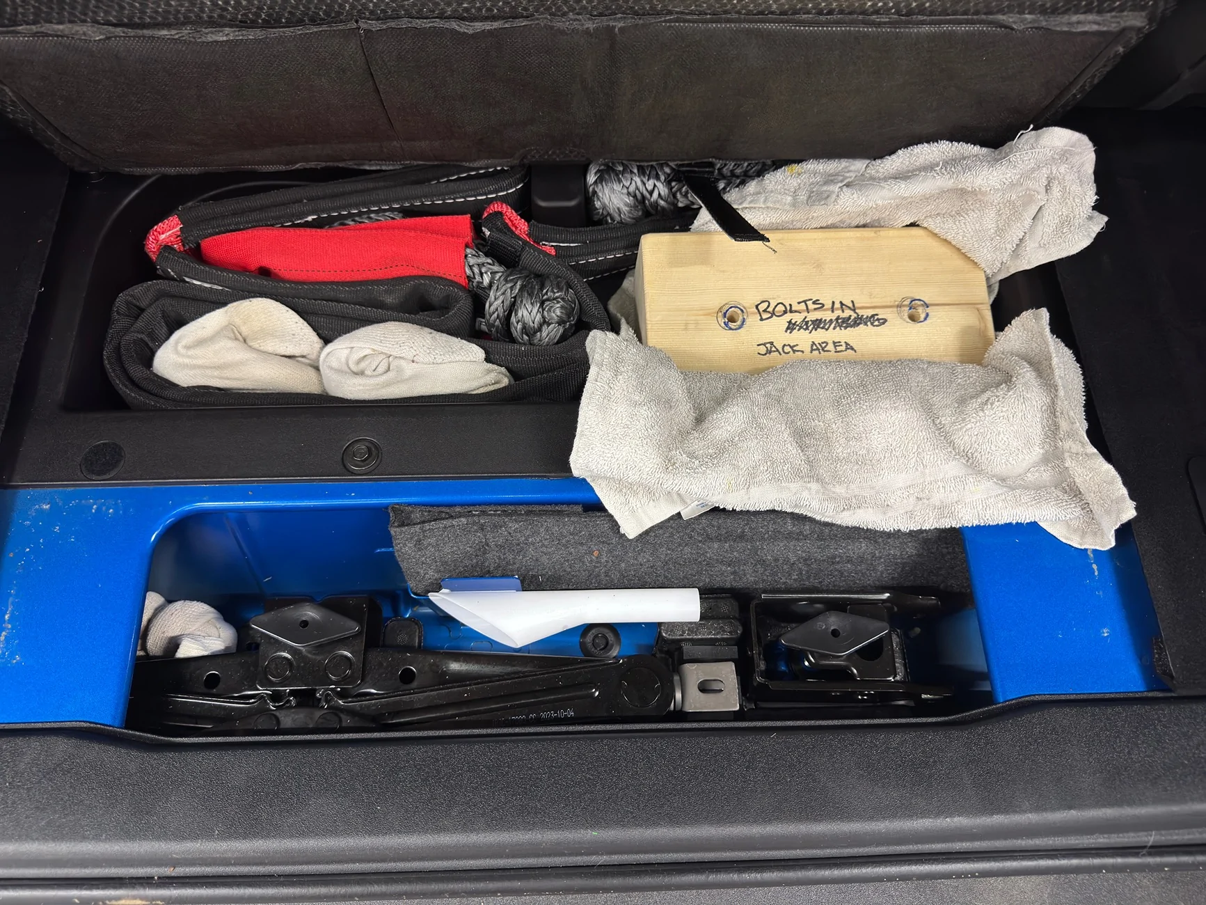 Ford Bronco Will the Factory Jack handle the Sasquatch Package?  What Jack options do people have? 1786455965837-ty