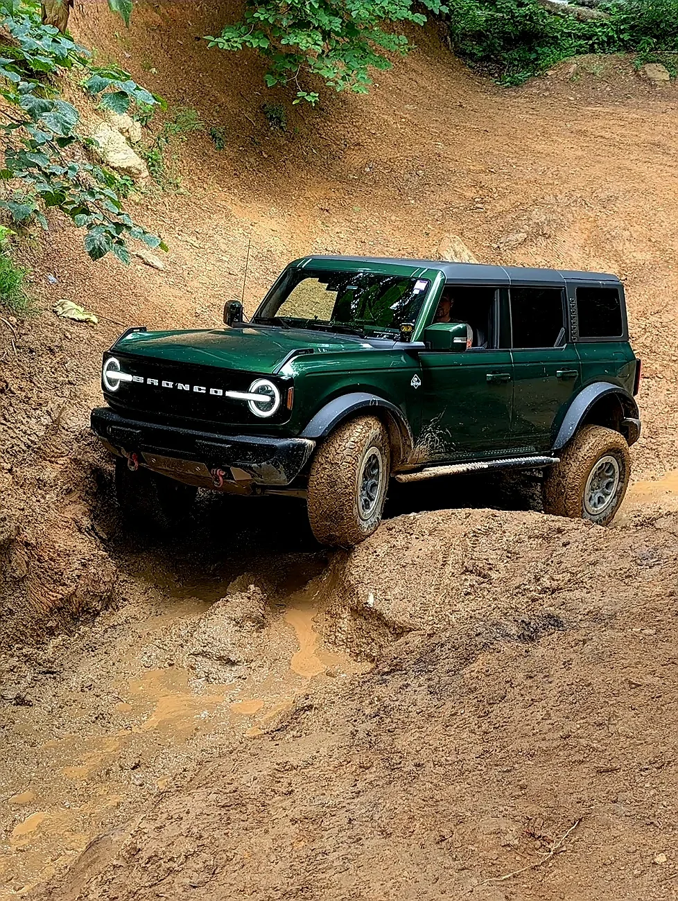 Ford Bronco ERUPTION GREEN Bronco Club IMG_20260810_085743