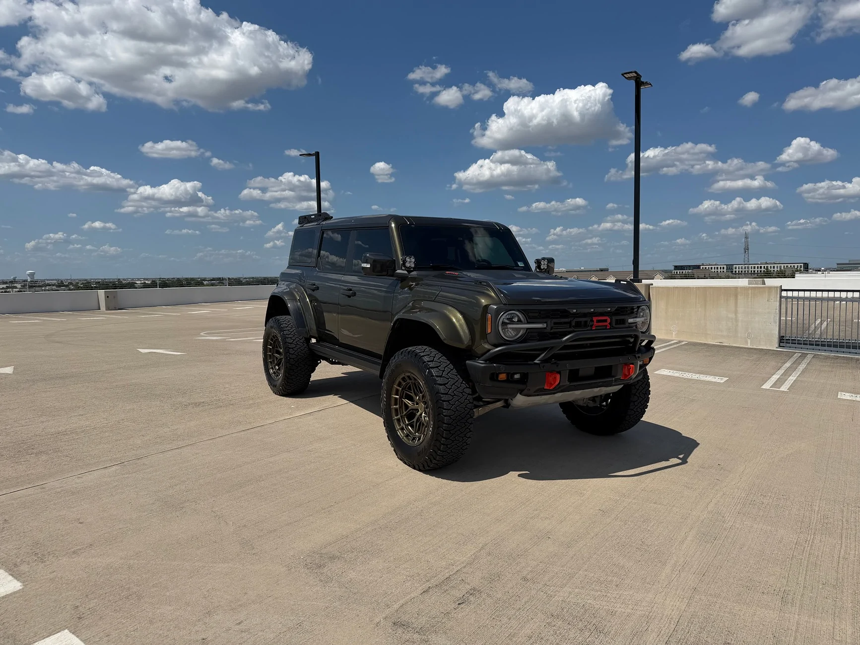 Ford Bronco New Wheels finally installed - Vossen HFX-1 20x10 w/ 37 KO3s IMG_0618
