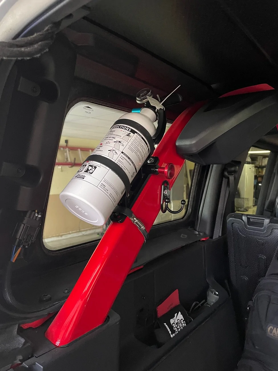 Ford Bronco Fire Protection:  Extinguishers: Dry, Halotron, CO2, Element Stick, Blankets, etc... what are you carrying? IMG_3182