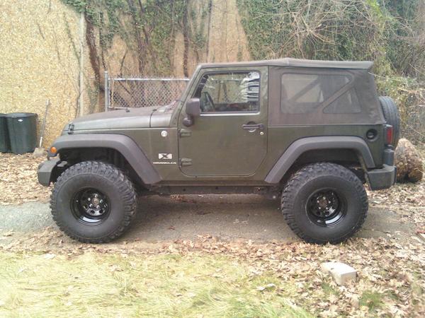Ford Bronco Sasquatch = Goofy Flares NewLiftandTires