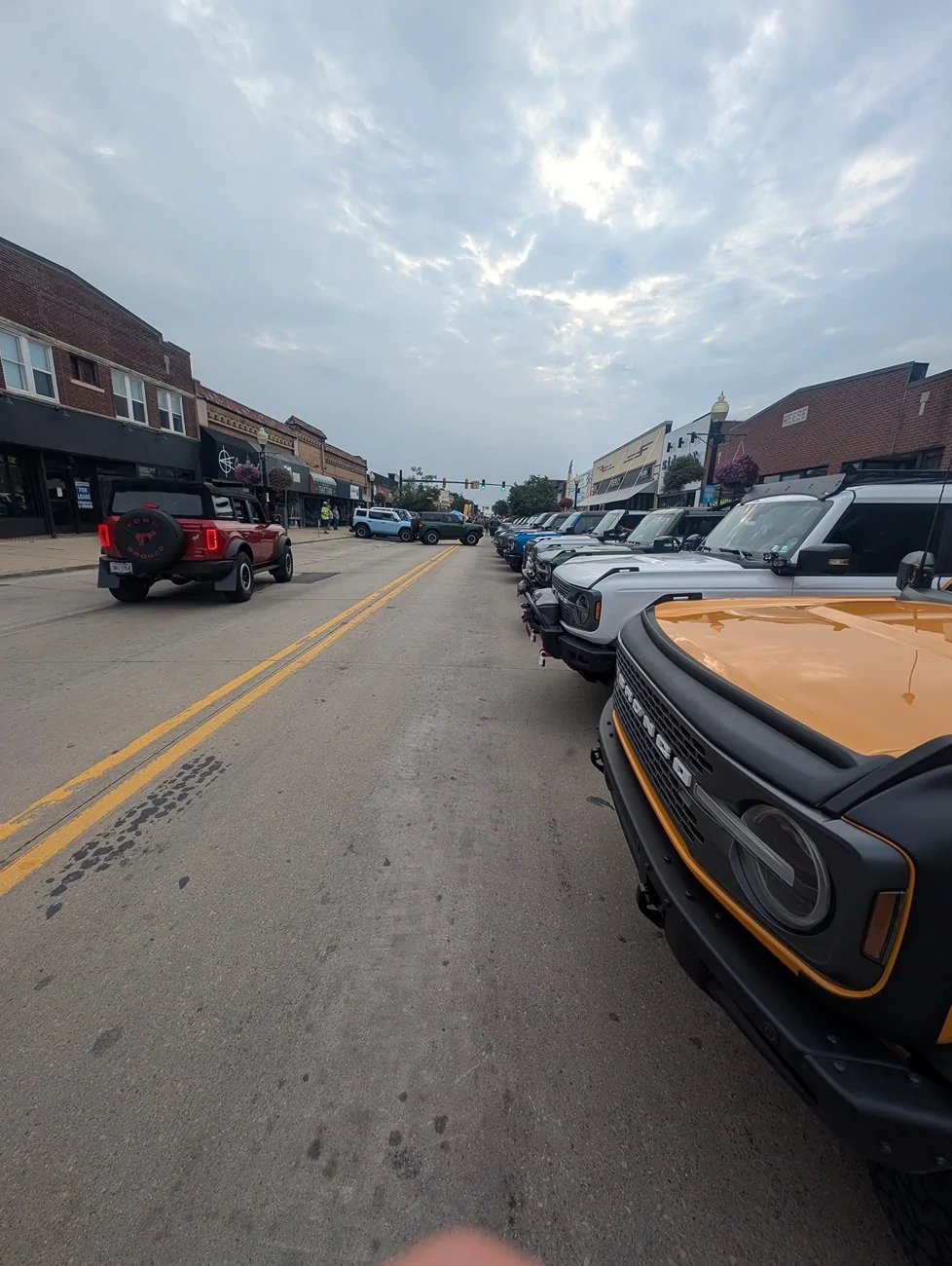 Ford Bronco Broncos at Woodward Dream Cruise 2026 PXL_20260815_130343101