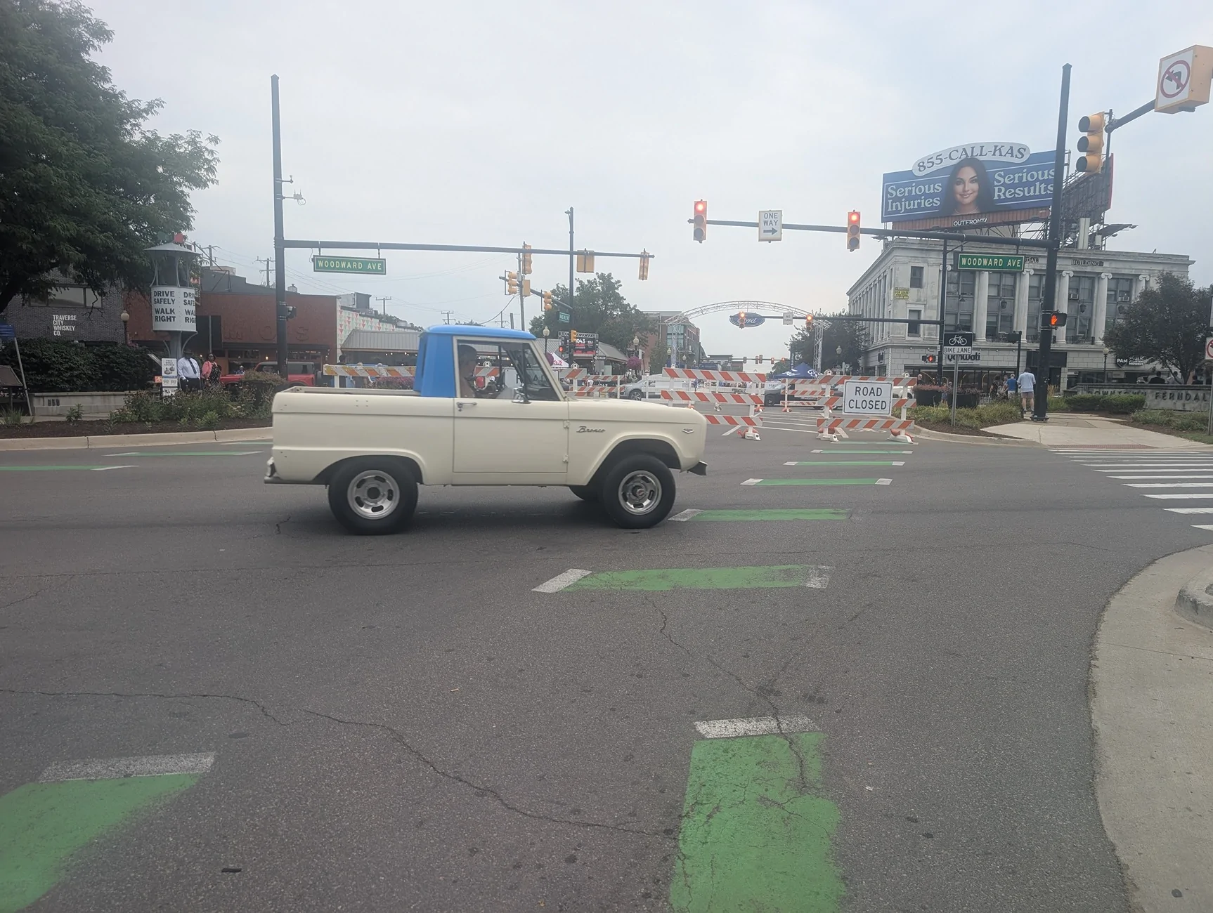 Ford Bronco Broncos at Woodward Dream Cruise 2026 PXL_20260815_135425452