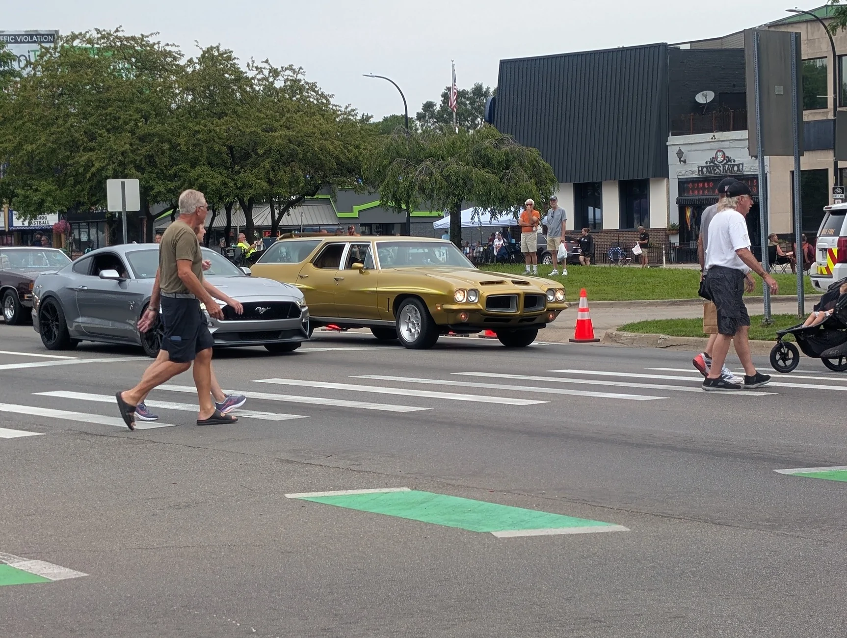 Ford Bronco Broncos at Woodward Dream Cruise 2026 PXL_20260815_135647195