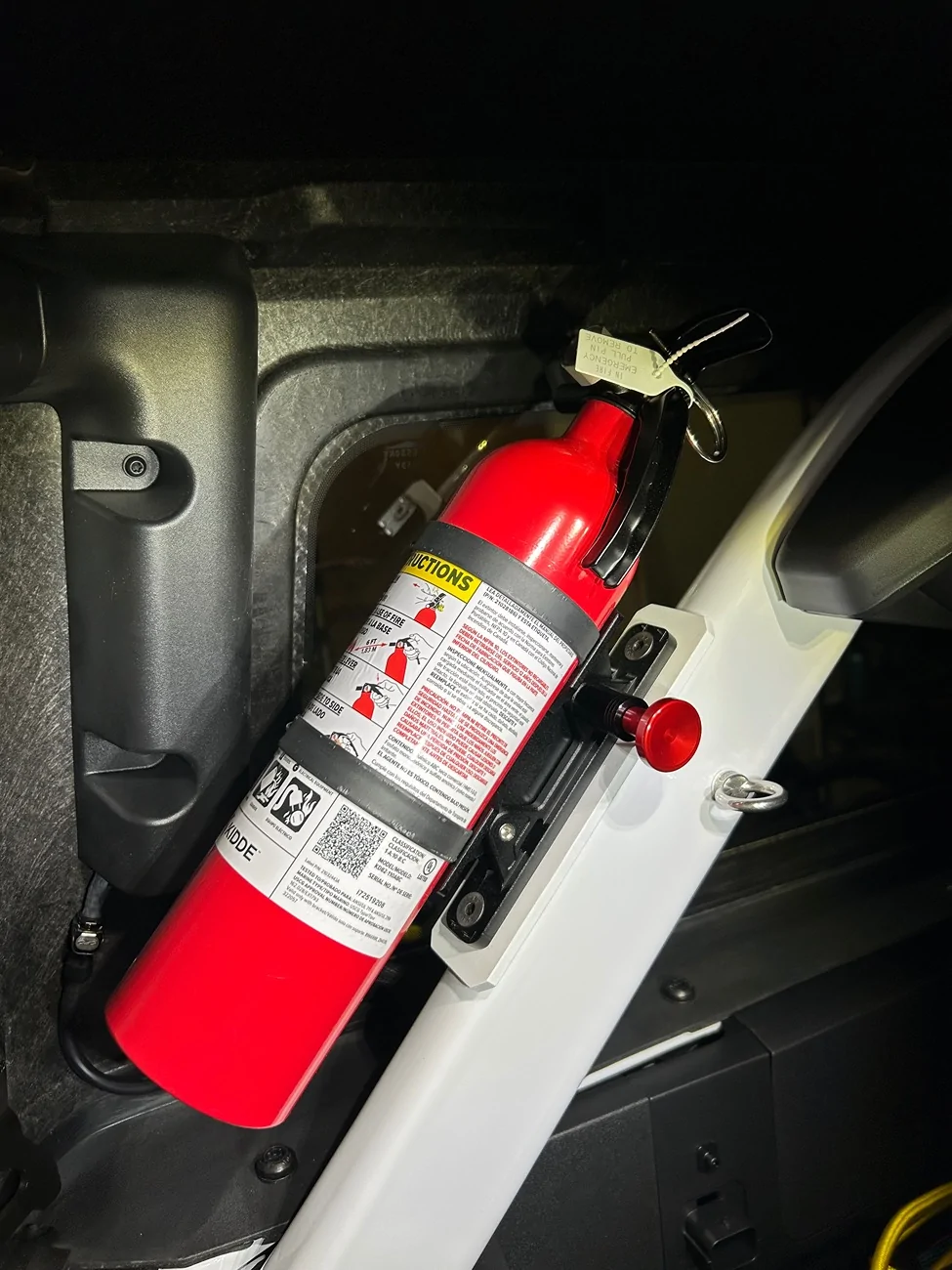 Ford Bronco Fire Protection:  Extinguishers: Dry, Halotron, CO2, Element Stick, Blankets, etc... what are you carrying? IMG_4695