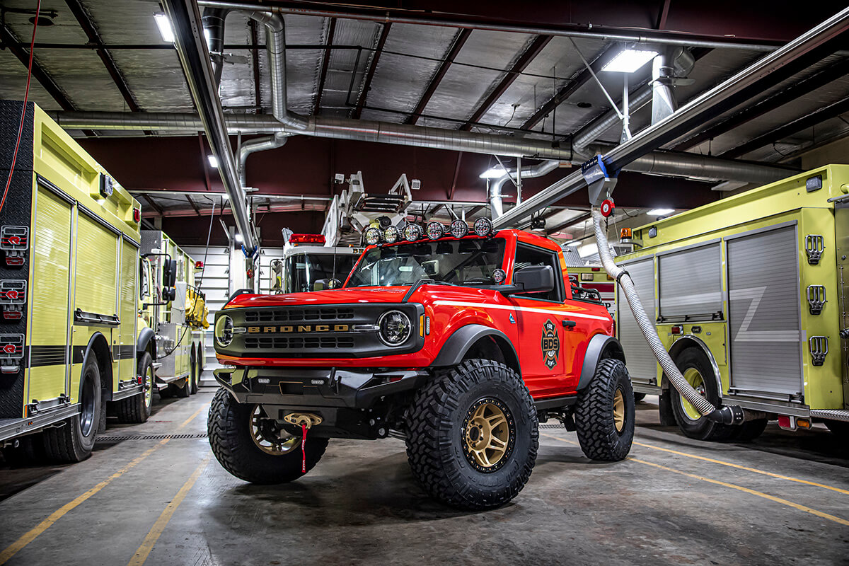 Ford Bronco Bronco Pickup Truck coming in future. Hybrid Bronco arrives 2027 FireCommand-01