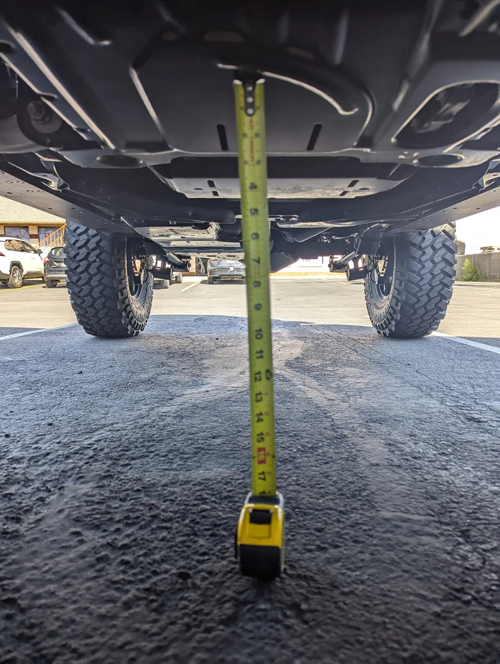 Ford Bronco 38x13.5r17 Patagonia M/T Sasquatch Badlands 2in Lift/Build Thread Round 2 clearance measurment
