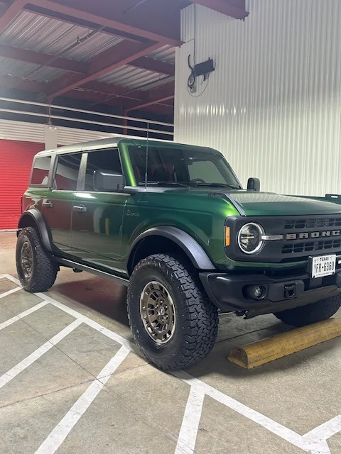 Ford Bronco ERUPTION GREEN Bronco Club 1787457933834-e7
