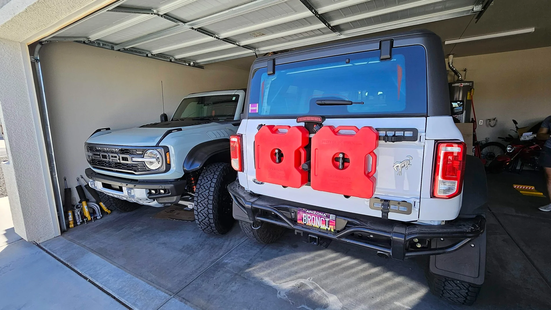 Ford Bronco 2023 Sasquatch 2dr Manual - Built for Capability and Reliability. 37s 20240416_134328
