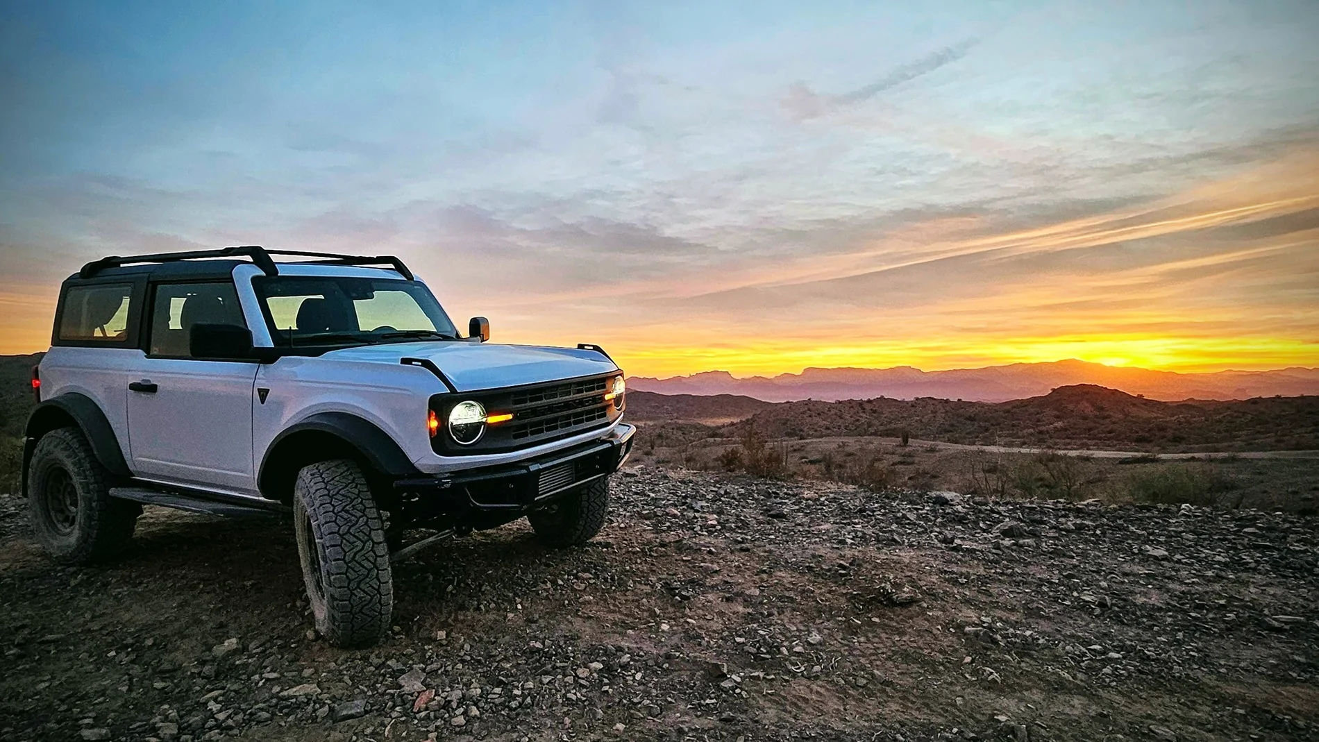 Ford Bronco 2023 Sasquatch 2dr Manual - Built for Capability and Reliability. 37s 20241228_173828-EFFECTS