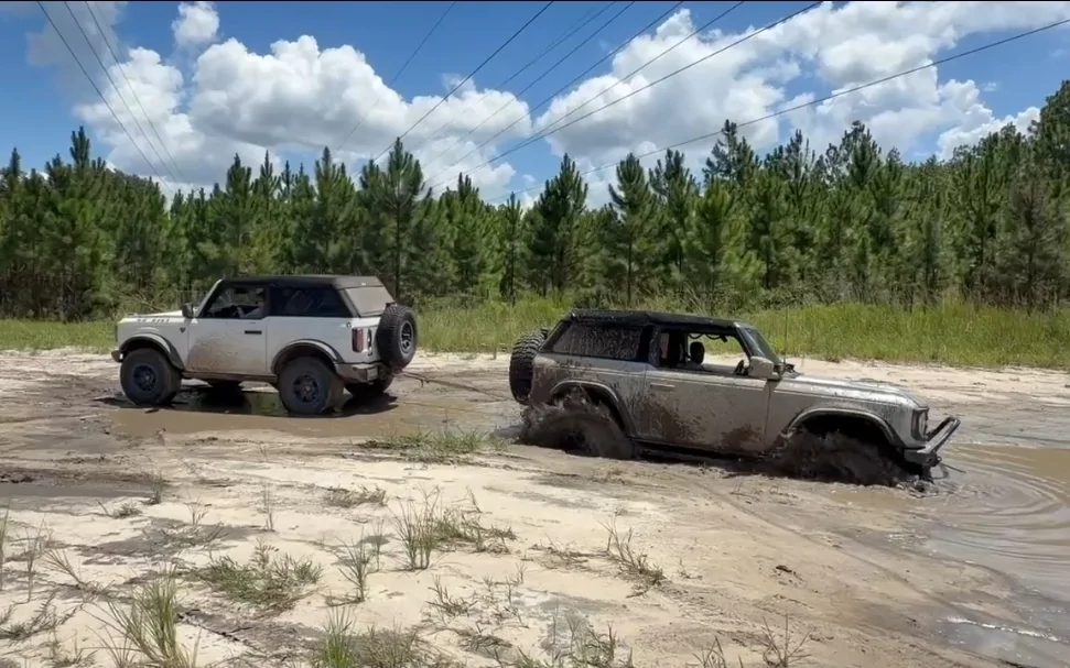 Ford Bronco Two Door Tuesday Lets See Them Two Doors Screenshot_20260825_092454_Photos