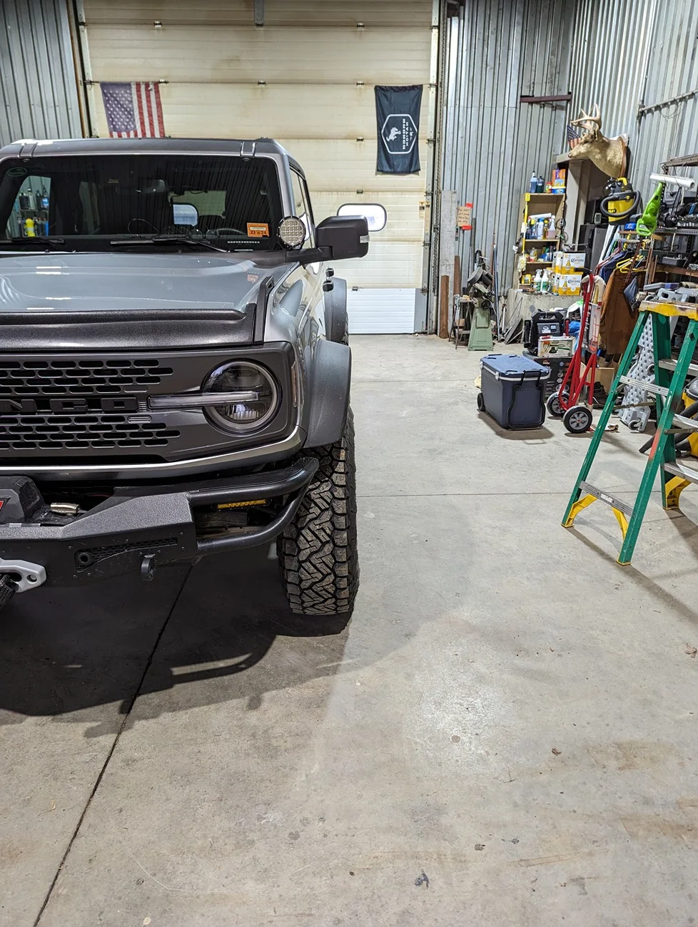 Ford Bronco Which is best way to improve stance? PXL_20231219_161844582.MP