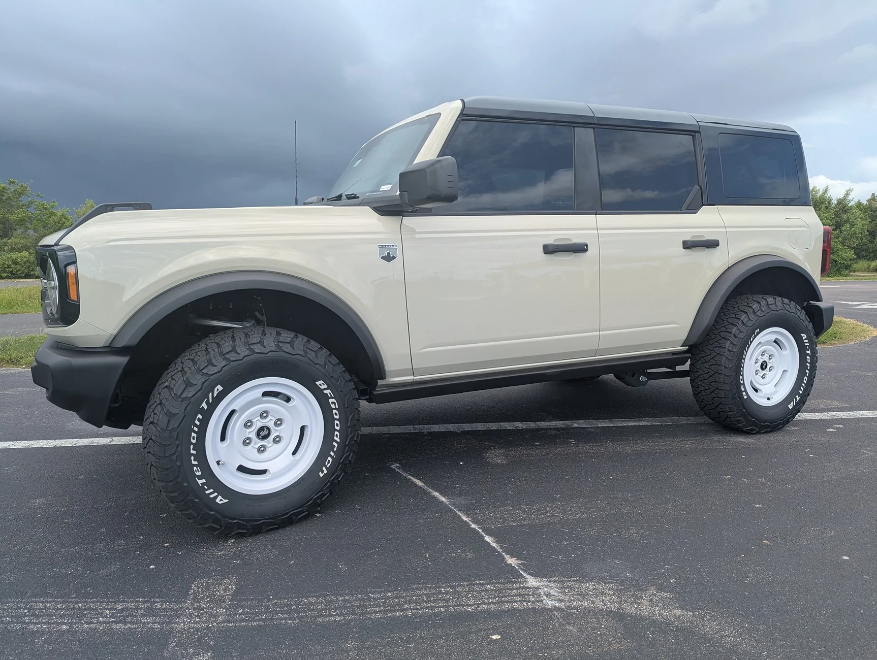 Ford Bronco Show us your installed wheel / tire upgrades here! (Pics) PXL_20260827_143806856.MP