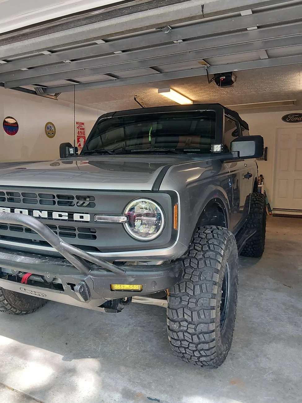 Ford Bronco 4WP Bronco Rear Bumper - Crazy Deal! 20260415_150751
