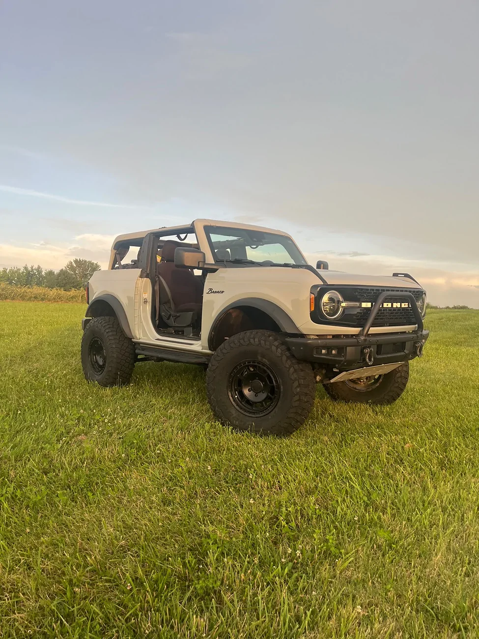 Ford Bronco GIVEAWAY ALERT!  TeraFlex 3.5" RT3 Suspension System with Falcon Fast-Adjust Coilover Shocks IMG_5830