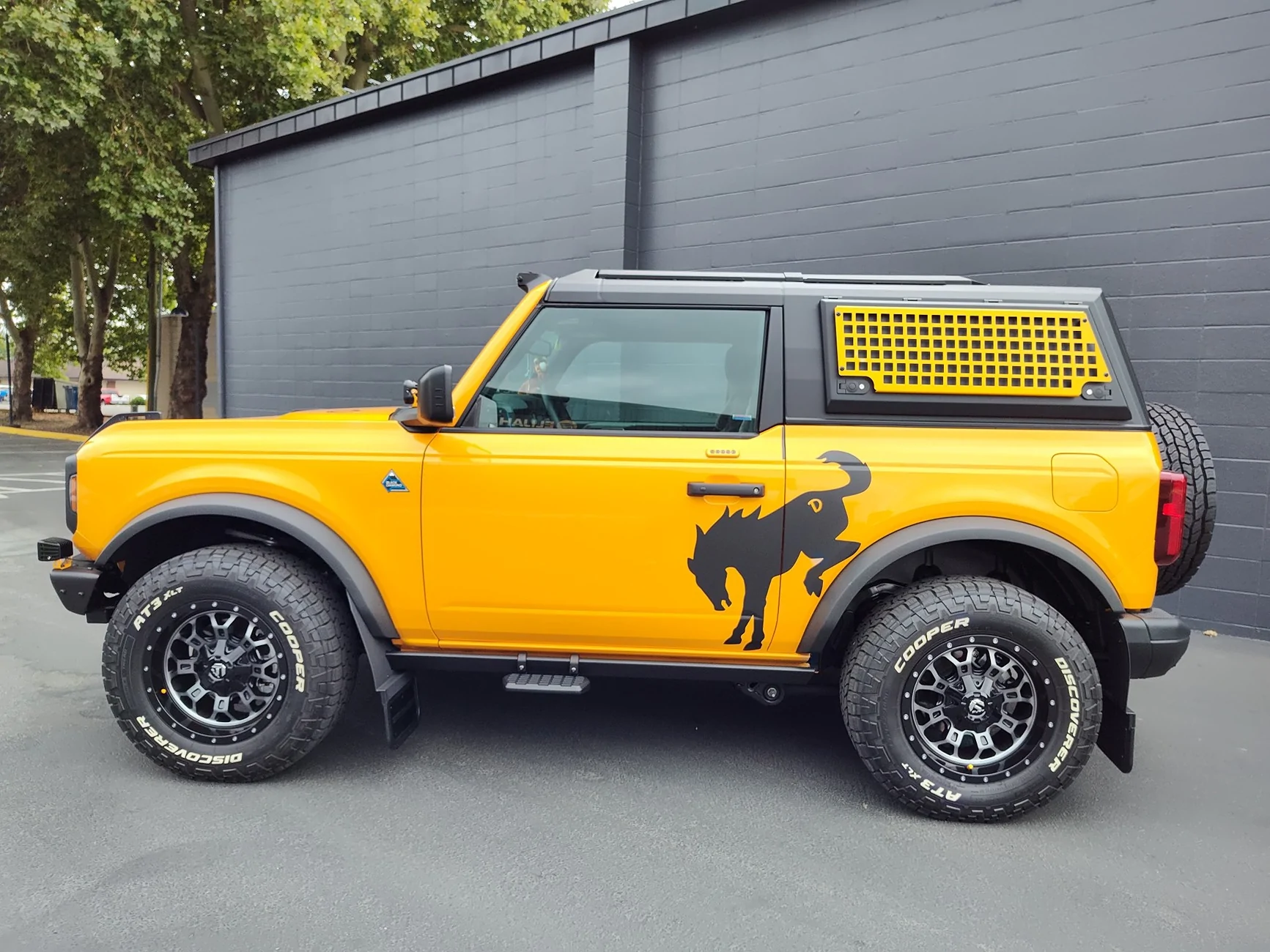 Ford Bronco 4 years in, finally see a crack in hardtop! Arma6