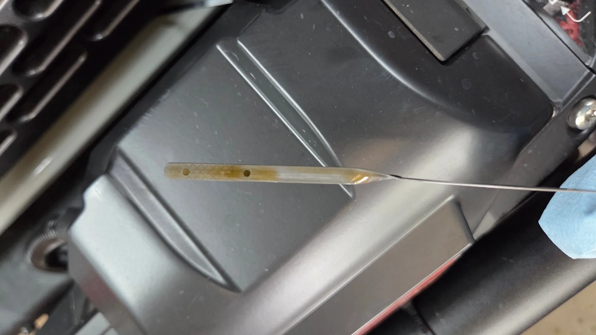 Ford Bronco DO NOT READ IF EASILY TRIGGERED BY 2.7 OIL LEVEL QUESTIONS... Incorrect Dipstick Readings... 20260830_131903