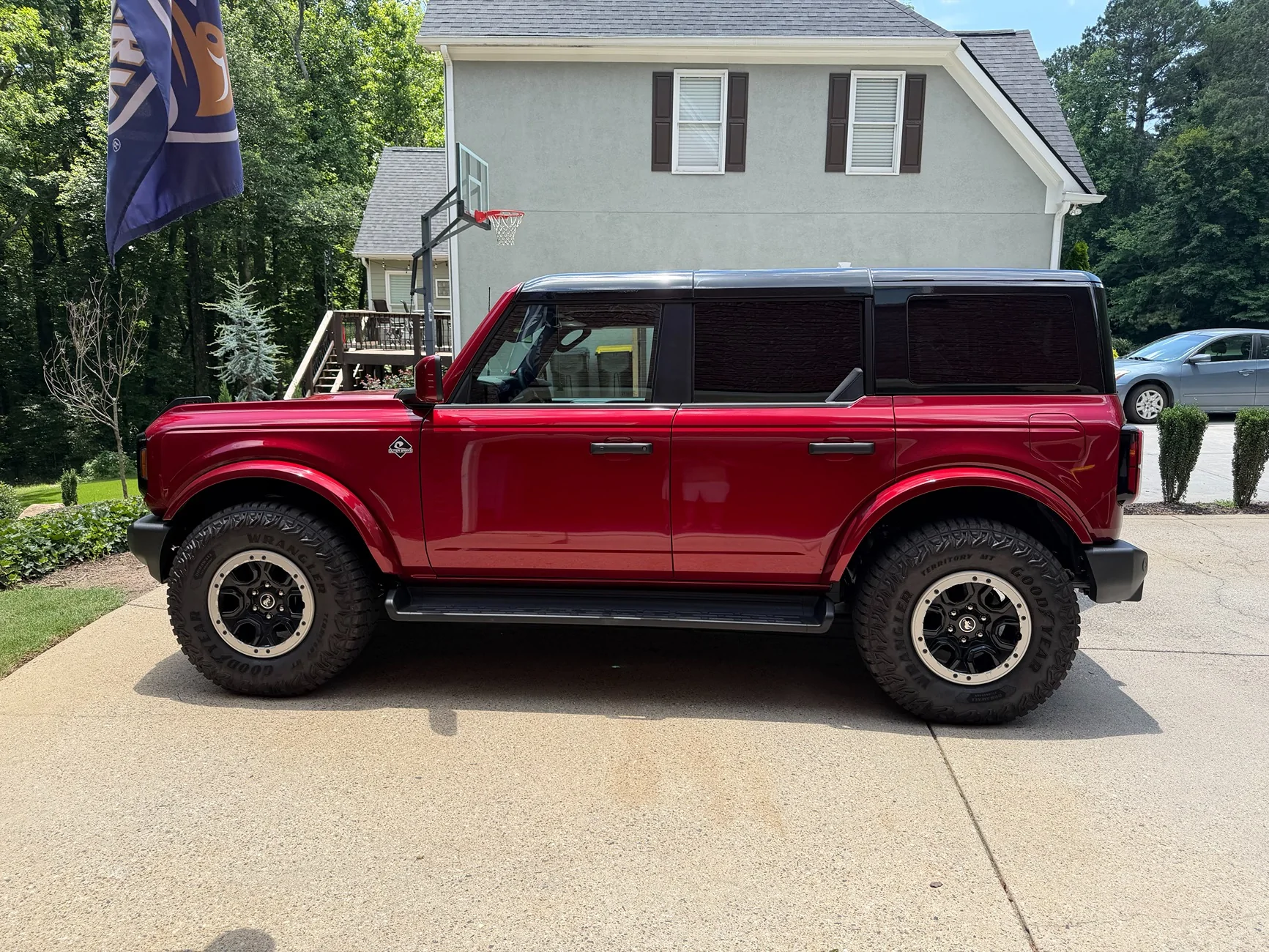 Ford Bronco RUBY RED Bronco Club IMG_7515